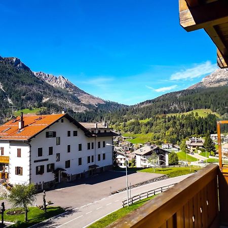 Appartamento Vista Dolomiti By Gonewlocation Moena Bagian luar foto